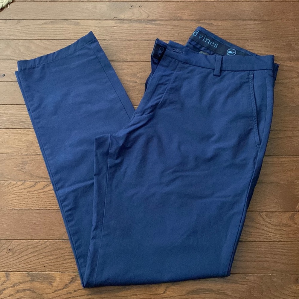Vineyard Vines on the go pants